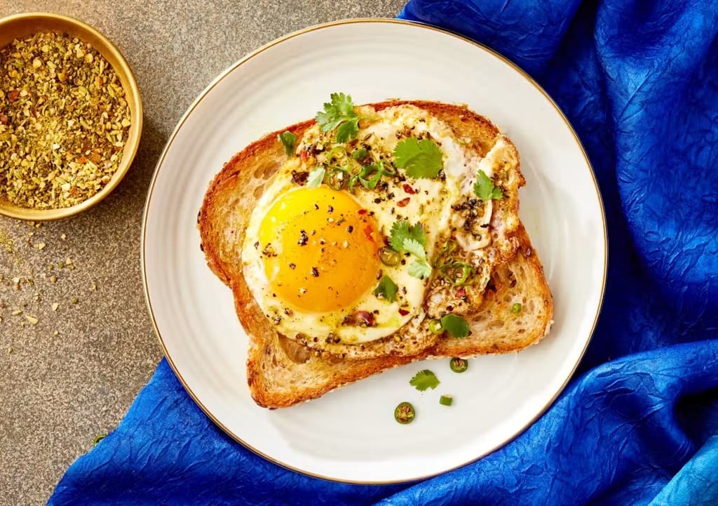 Bombay Shake Black Pepper Fried Egg